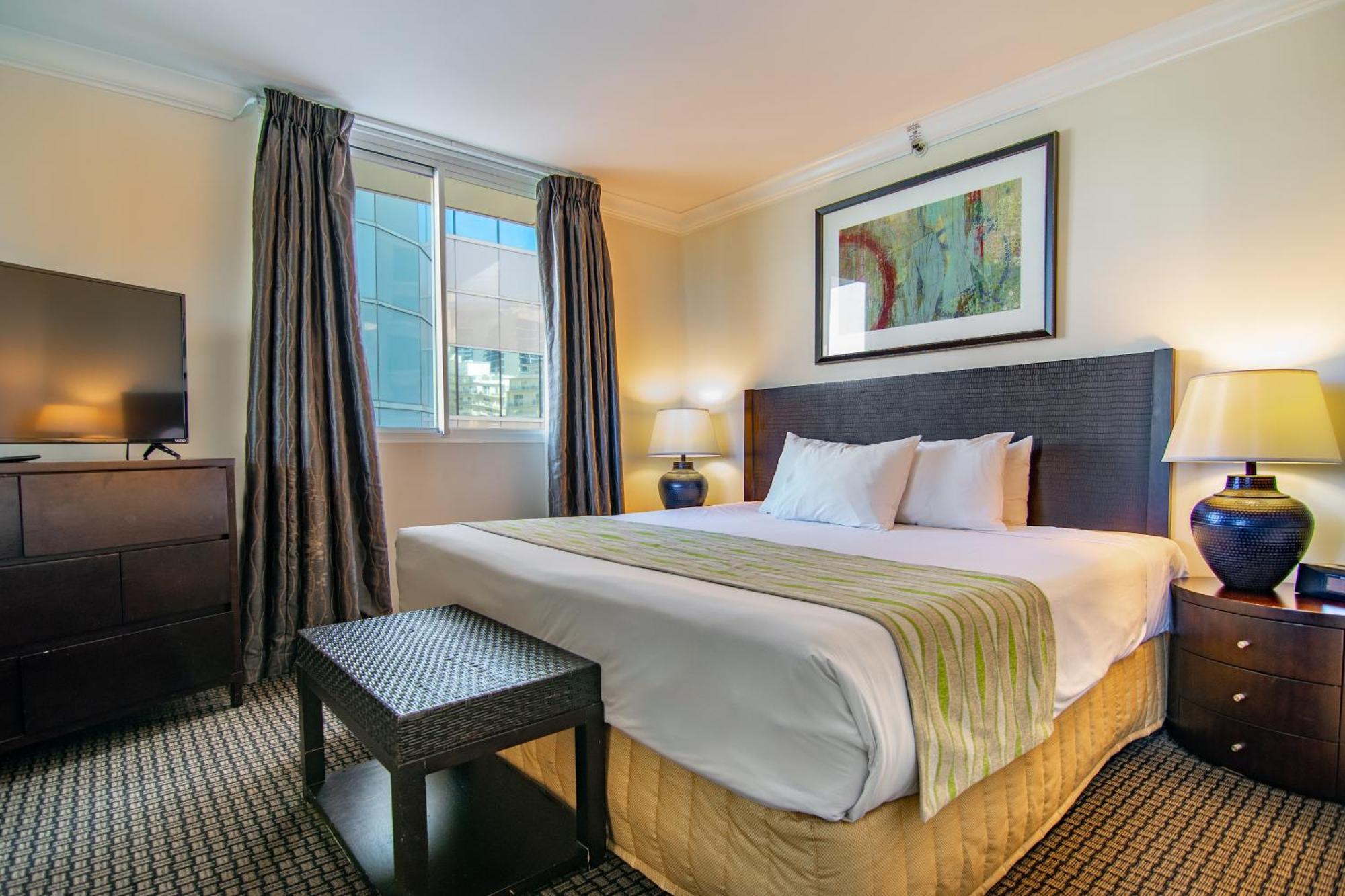 Regency On Beachwalk Waikiki By Outrigger Honolulu Room photo